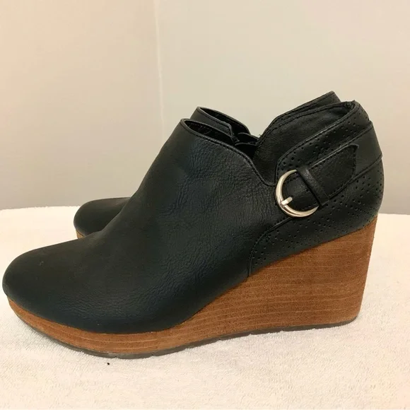 Dr Scholl’s Black Wedge Zip Ankle Shoe - Picture 10 of 10